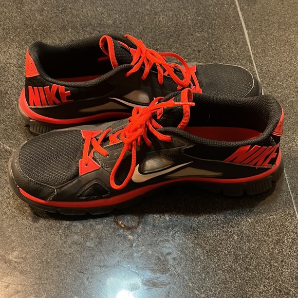 Nike training shoes - Picture 7 of 7